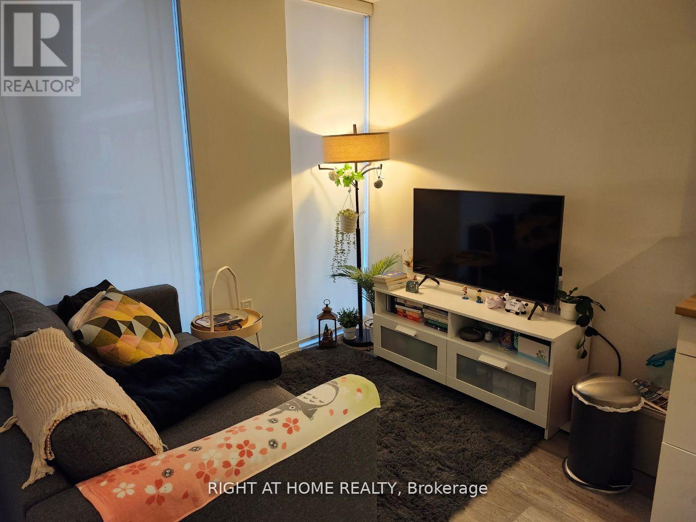 #938 251 JARVIS STREET - 12