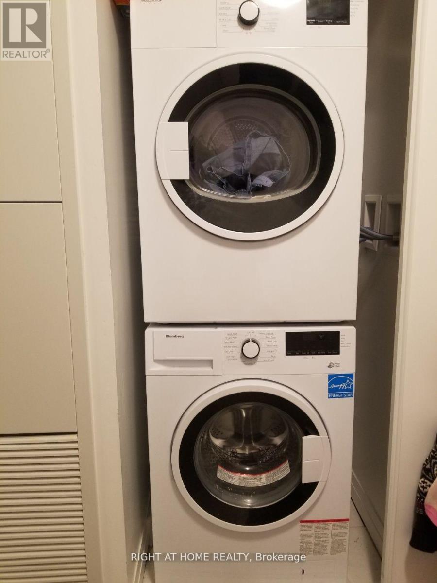 #938 251 JARVIS STREET - 24