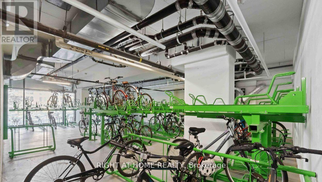 #938 251 JARVIS STREET - 28