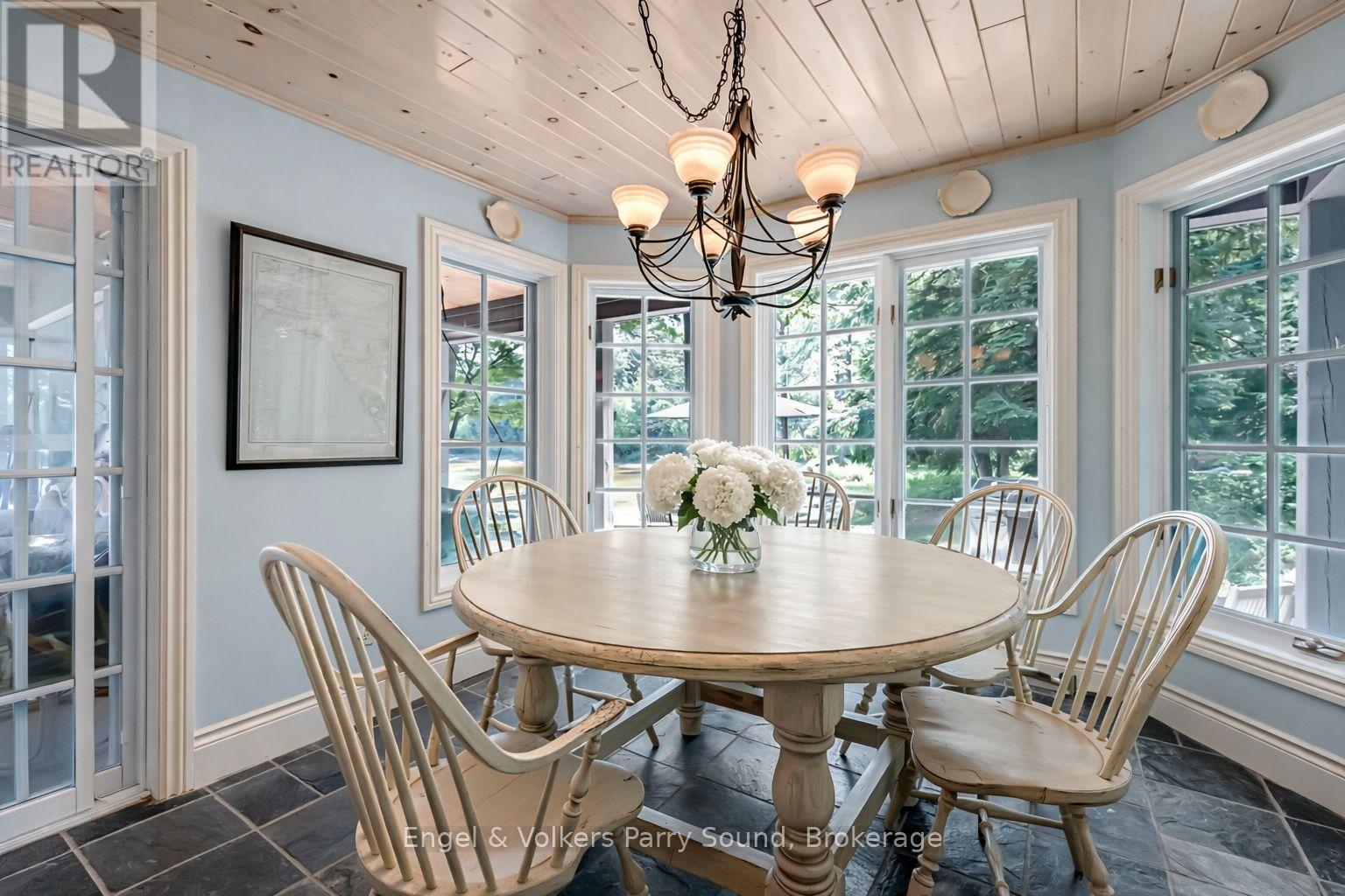 6 29C MOWAT ISLAND - 12