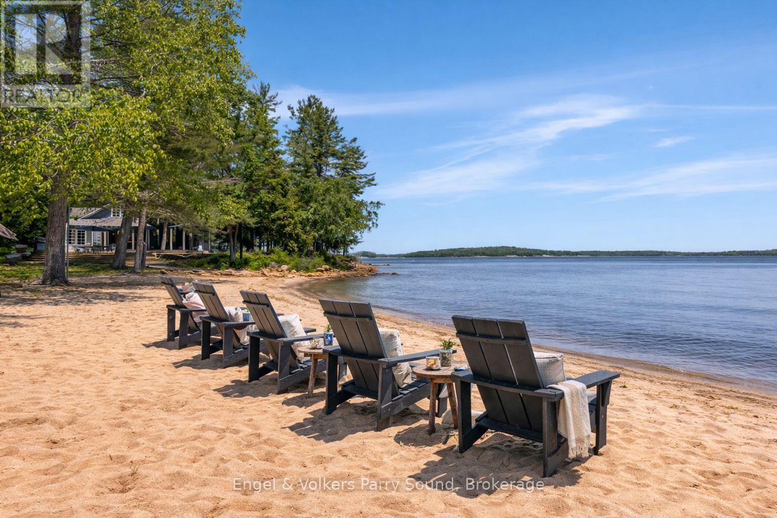 6 29C MOWAT ISLAND - 30