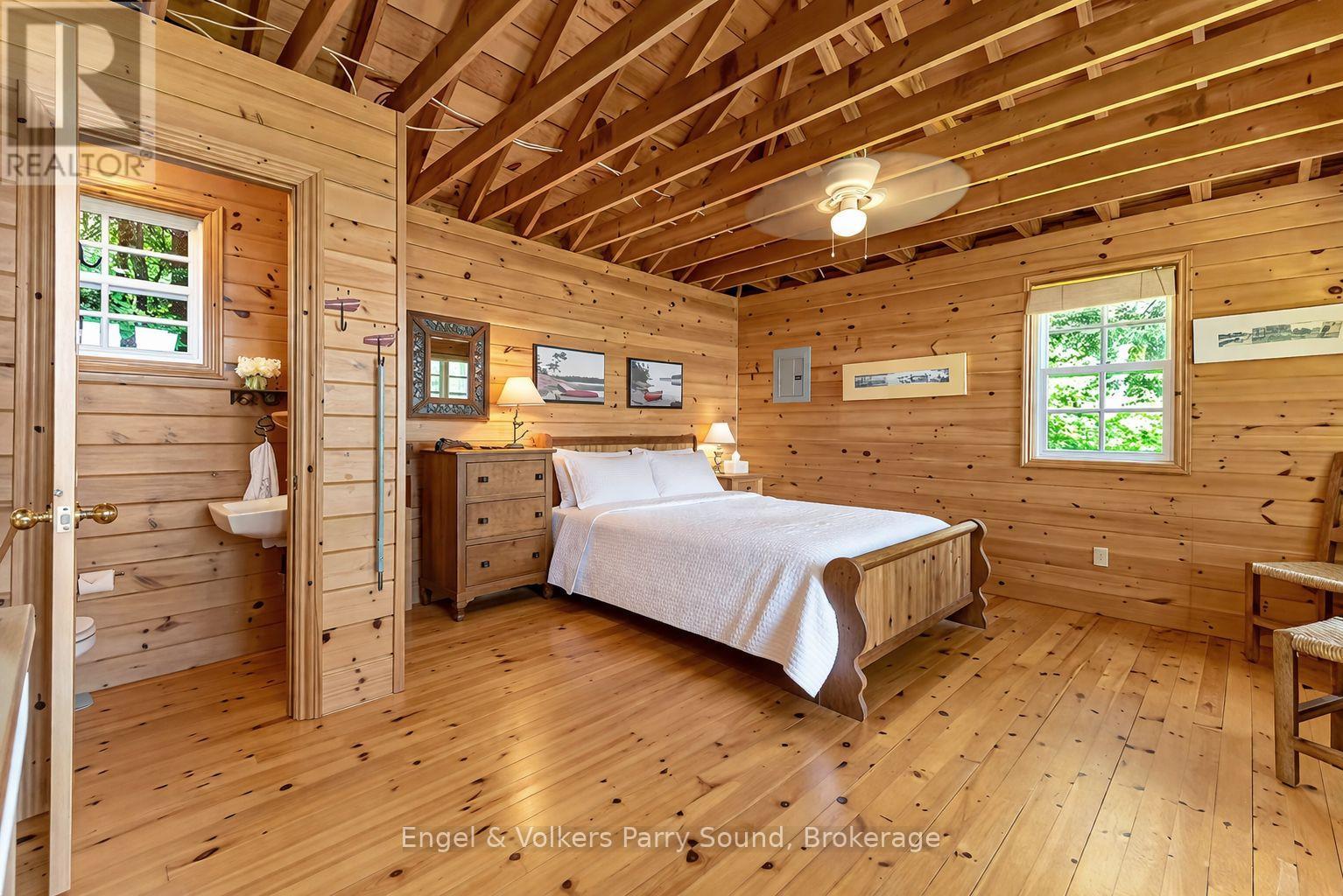 6 29C MOWAT ISLAND - 35