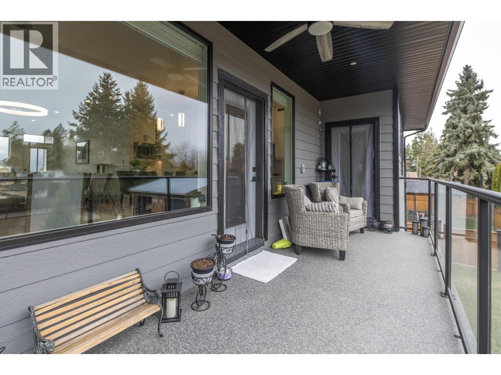 4 1441 20 Avenue Southeast, Salmon Arm