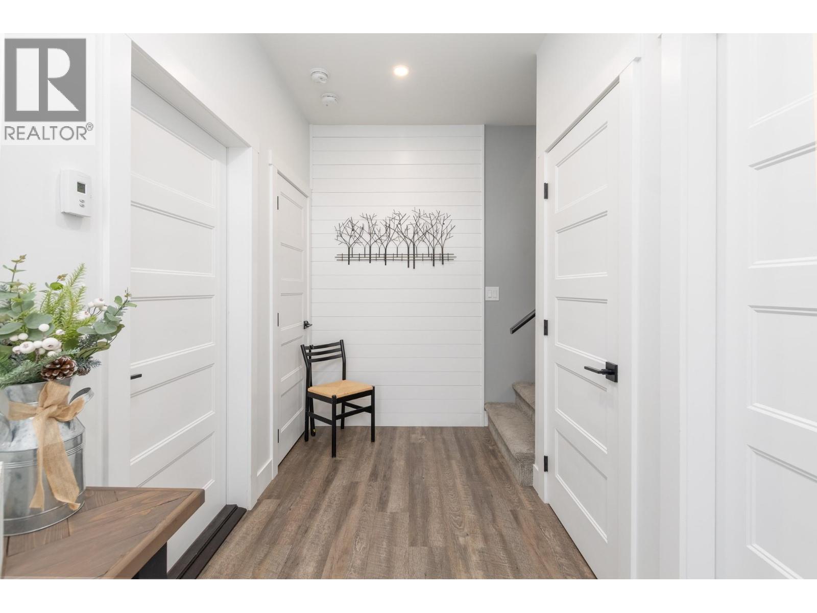 4 1441 20 Avenue Southeast, Salmon Arm