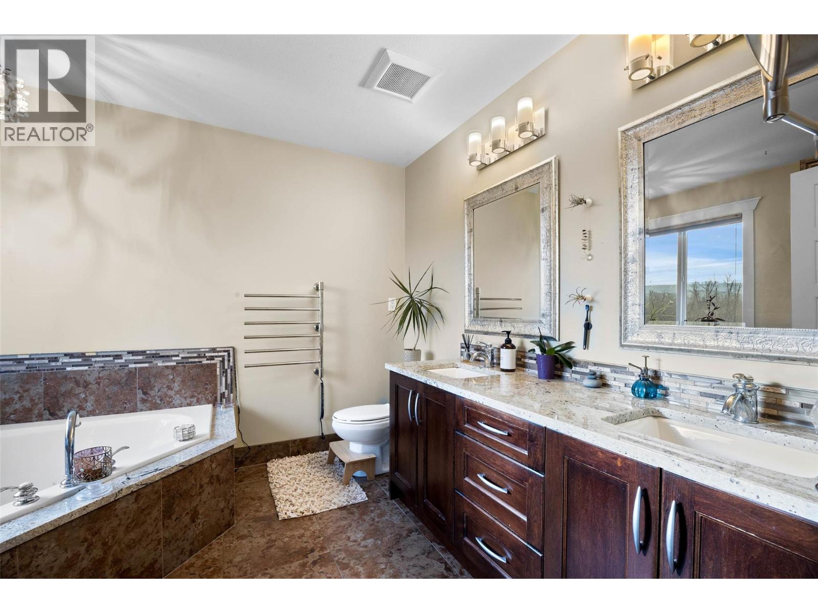  2748 Beachmount Crescent, Kamloops