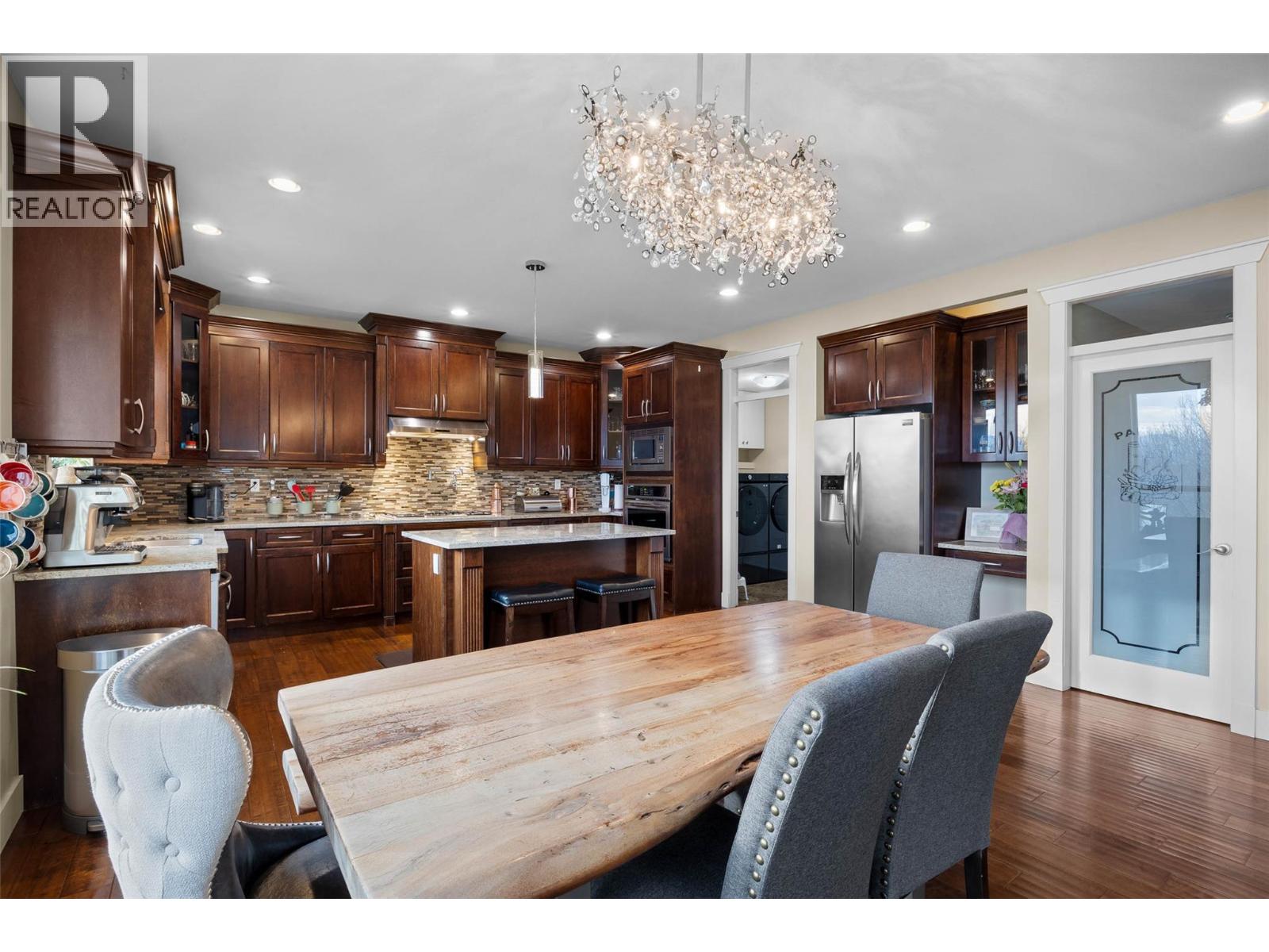  2748 Beachmount Crescent, Kamloops