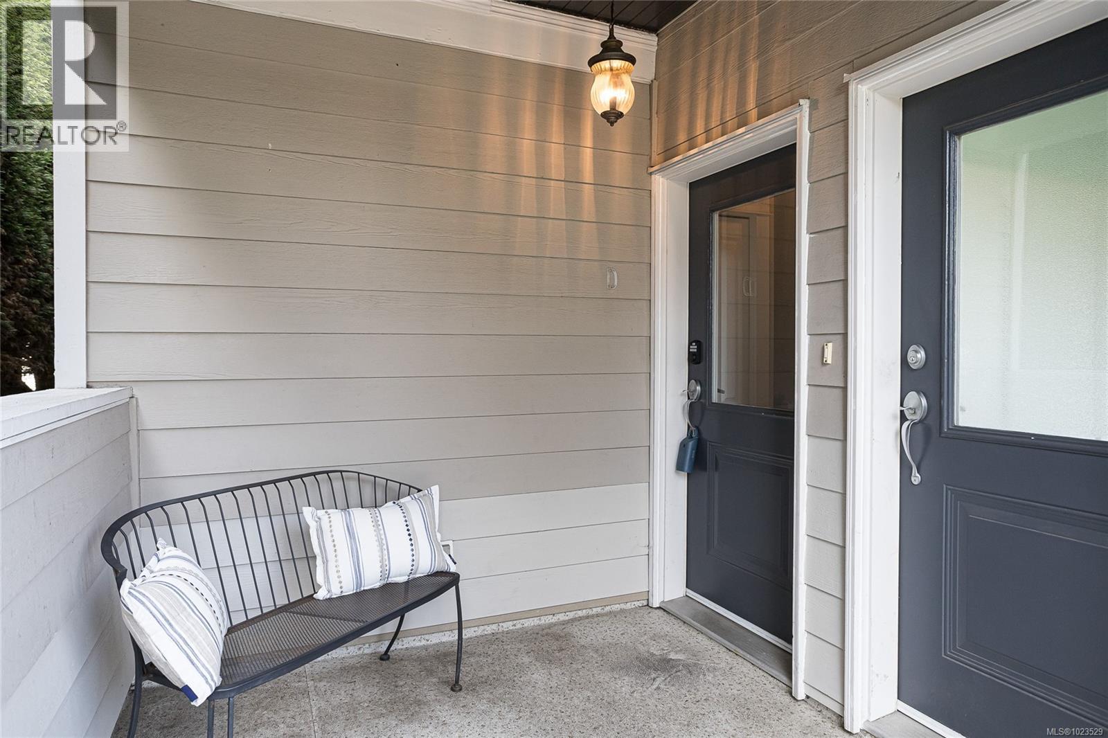 #D 1216 STYLES ST - 3