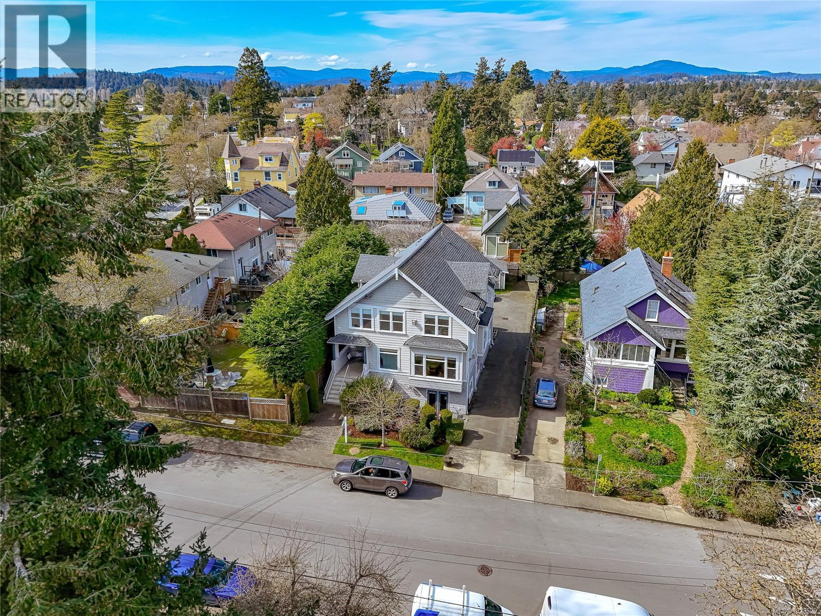 #D 1216 STYLES ST - 4