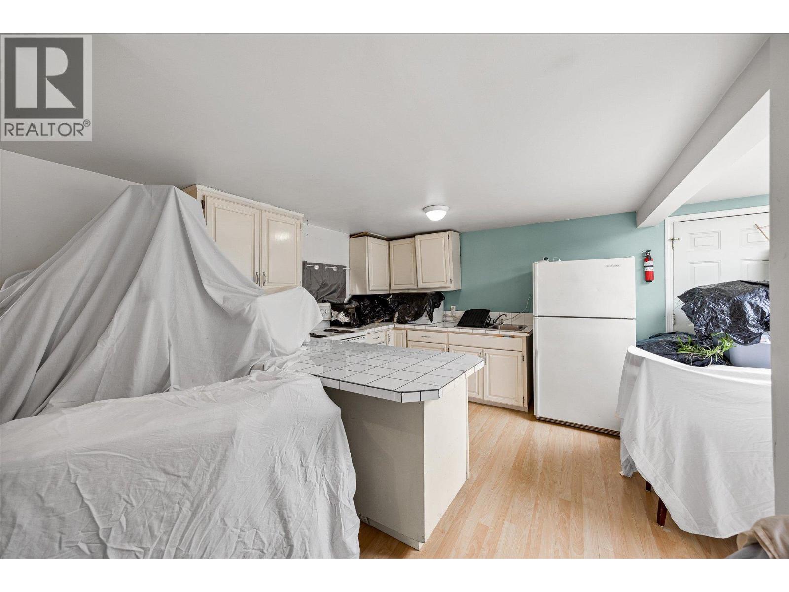  740 & 746 Raymer Avenue, Kelowna