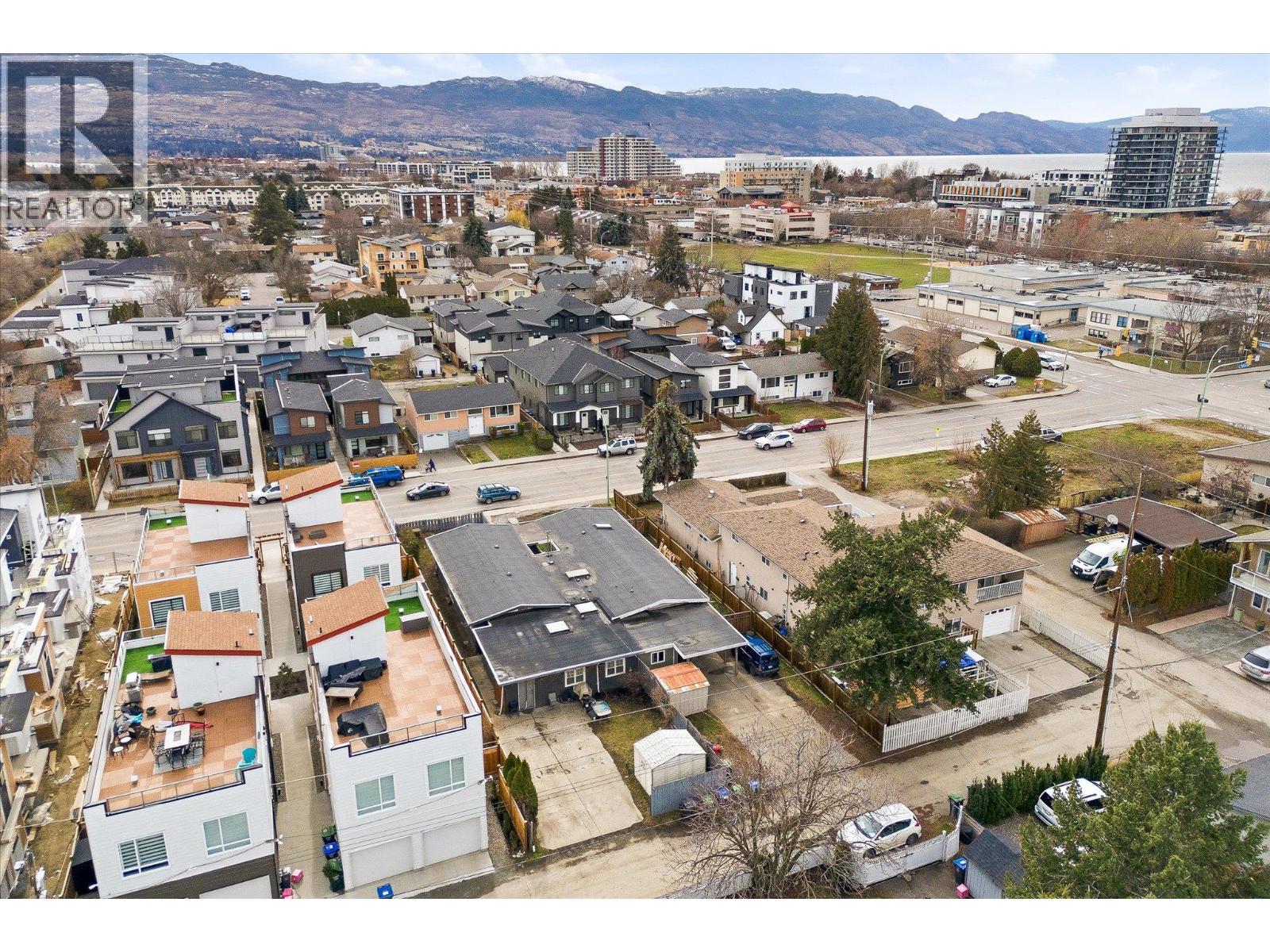  740 & 746 Raymer Avenue, Kelowna