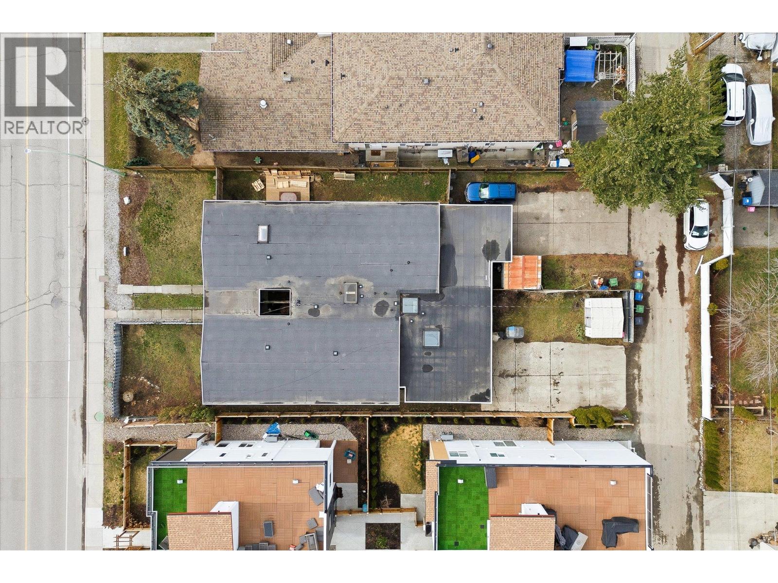  740 & 746 Raymer Avenue, Kelowna