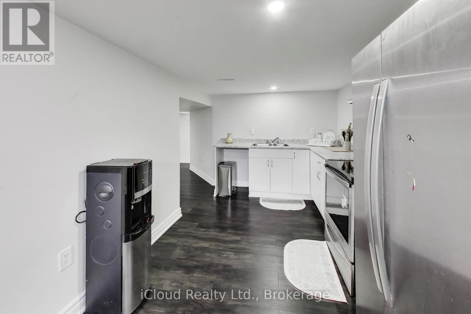 16175 JANE STREET E - 32