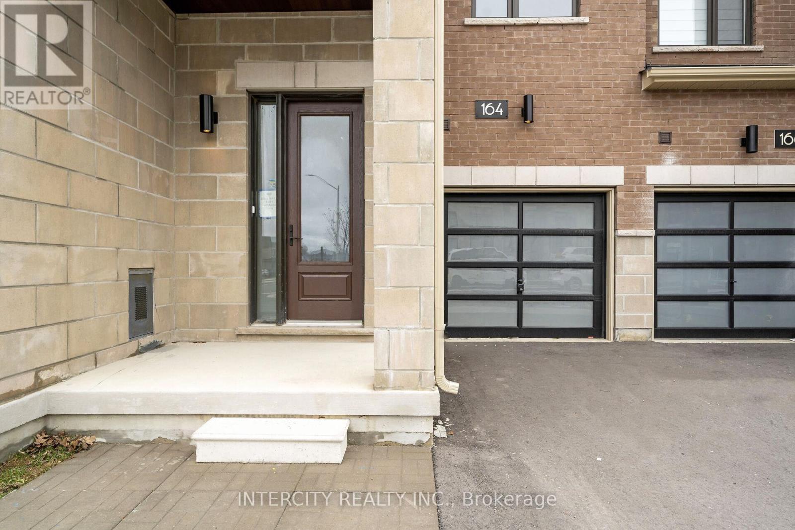 164 MUMBAI DRIVE - 2