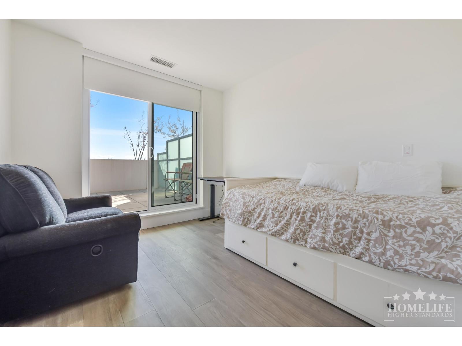 310 1342 JOHNSTON ROAD, White Rock