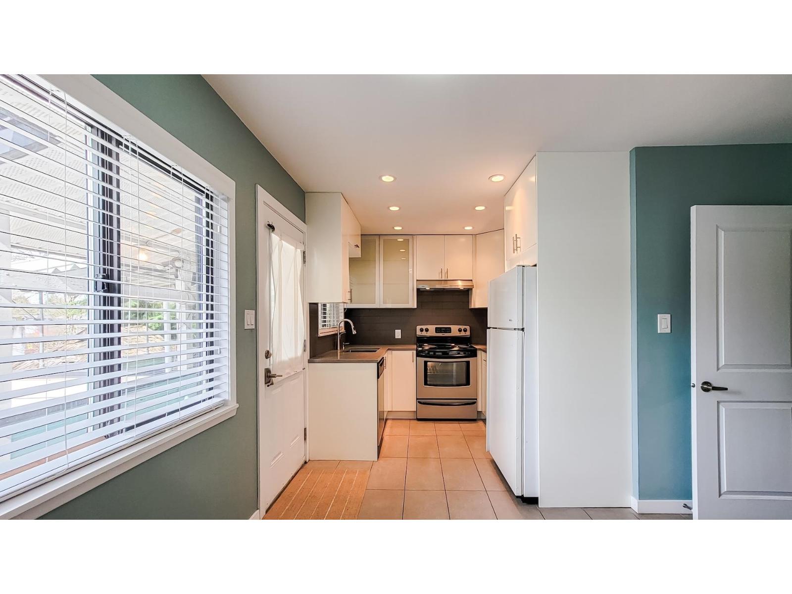 9865 128A STREET, Surrey