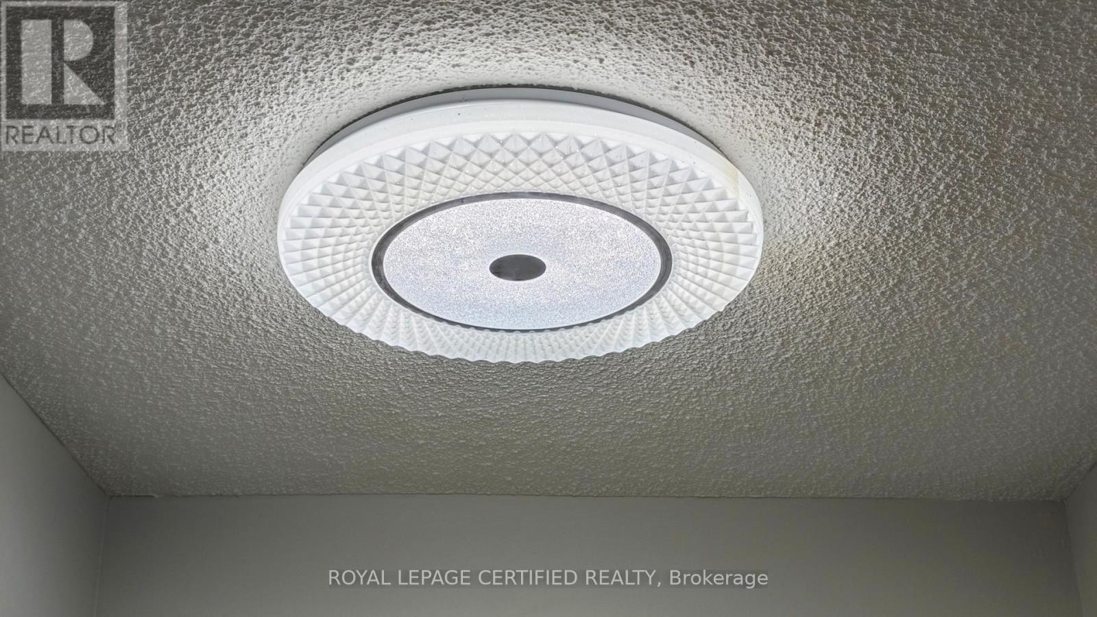 #304 320 DIXON ROAD - 8