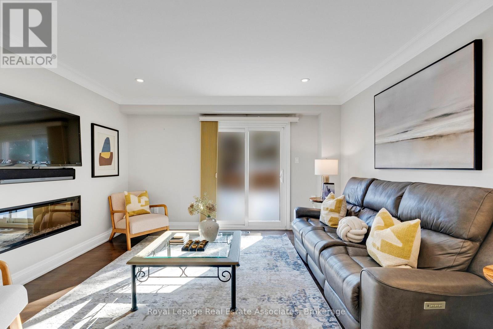 #14 1905 BROAD HOLLOW GATE - 12