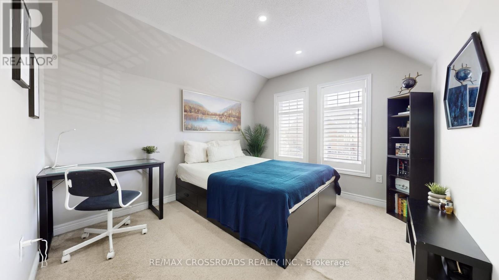 378 MALBOEUF COURT - 27