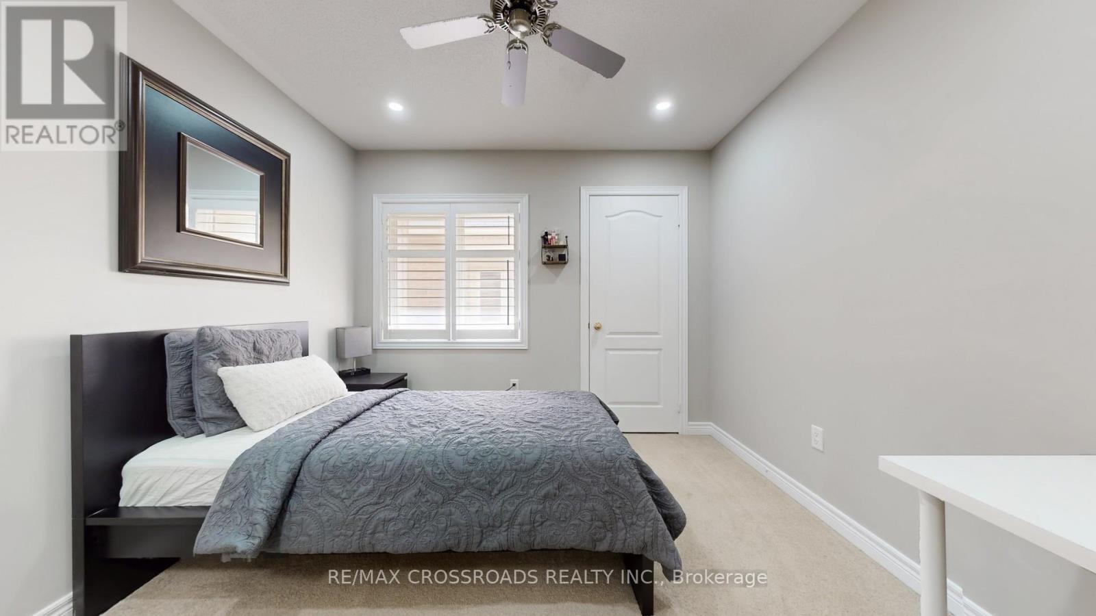 378 MALBOEUF COURT - 29