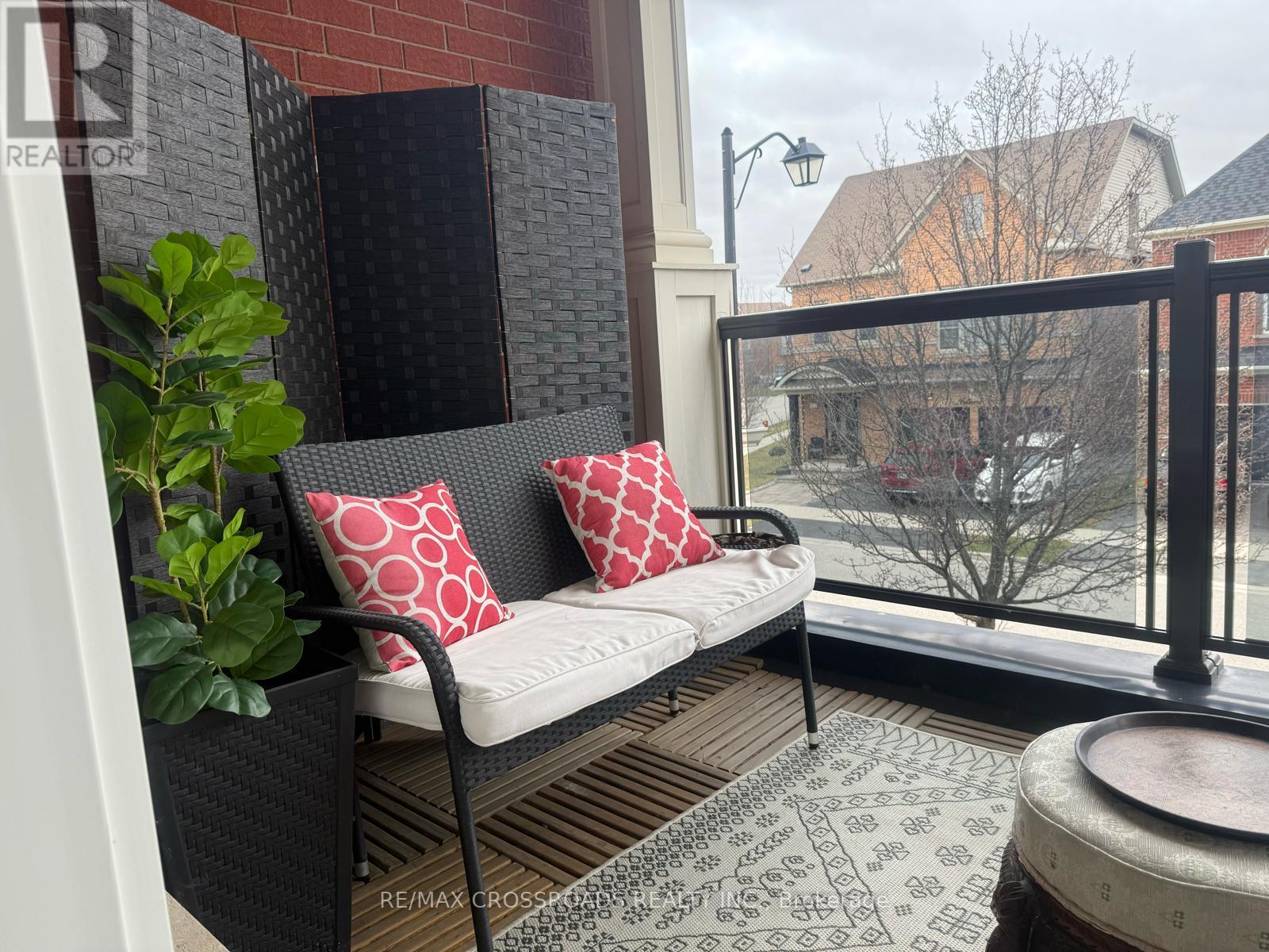 378 MALBOEUF COURT - 9