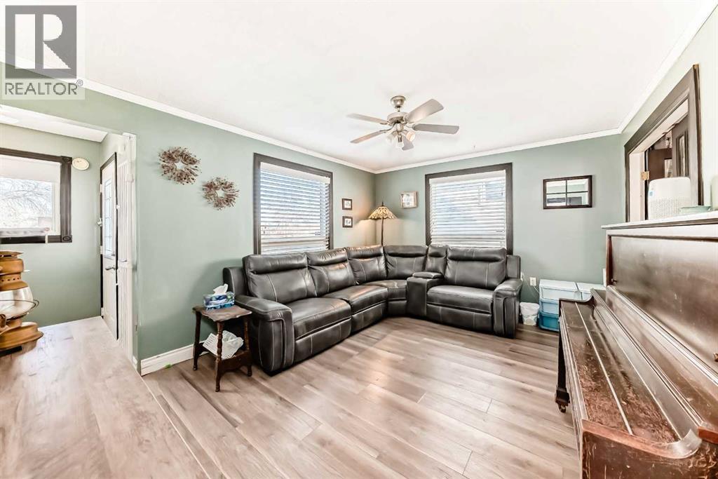 3905 45A Street, Ponoka