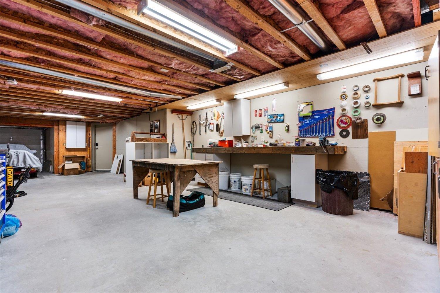 9441 HAYWARD STREET, Mission