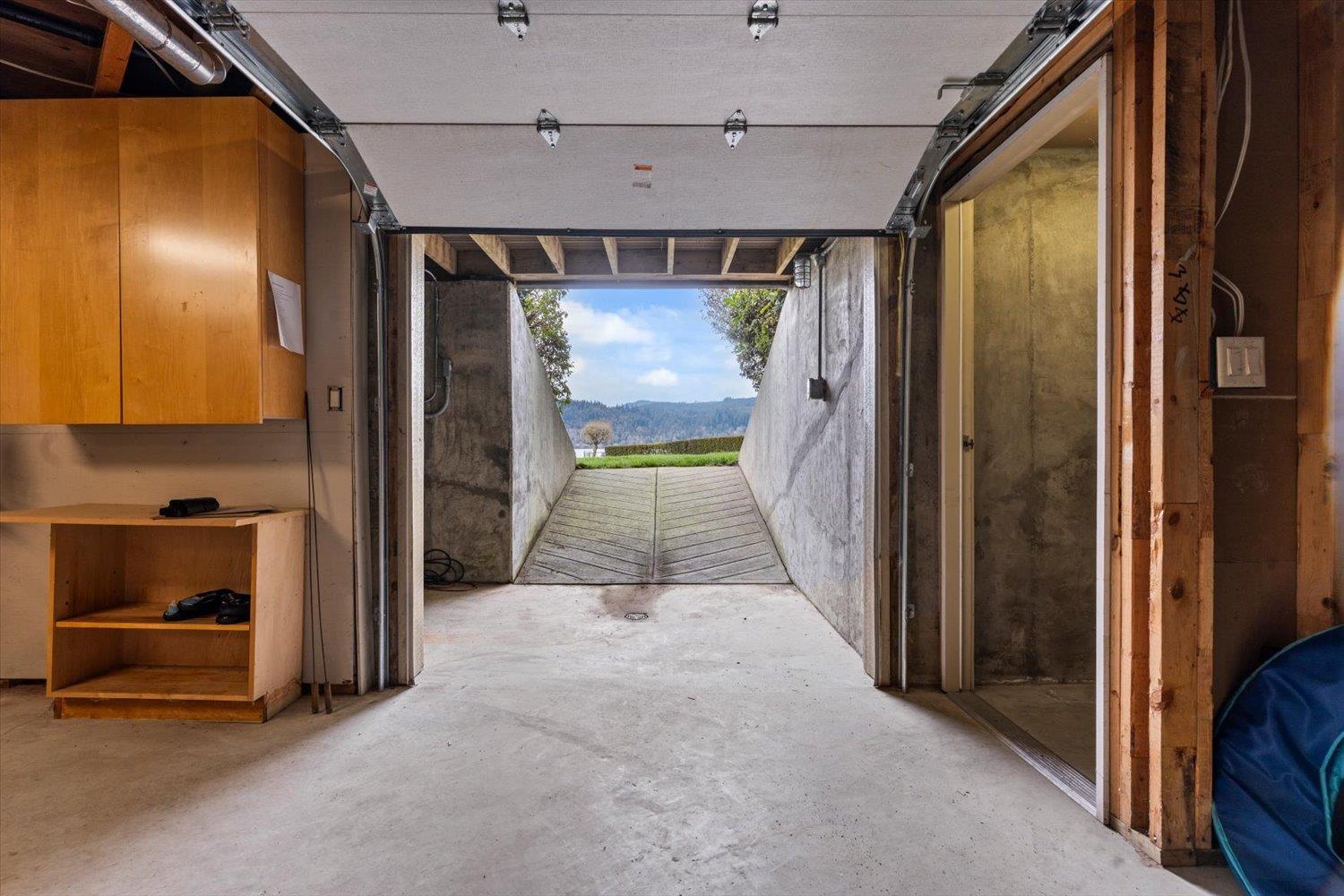 9441 HAYWARD STREET, Mission