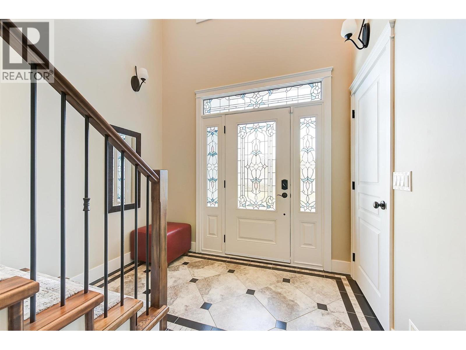 6148 Lipsett Avenue, Peachland