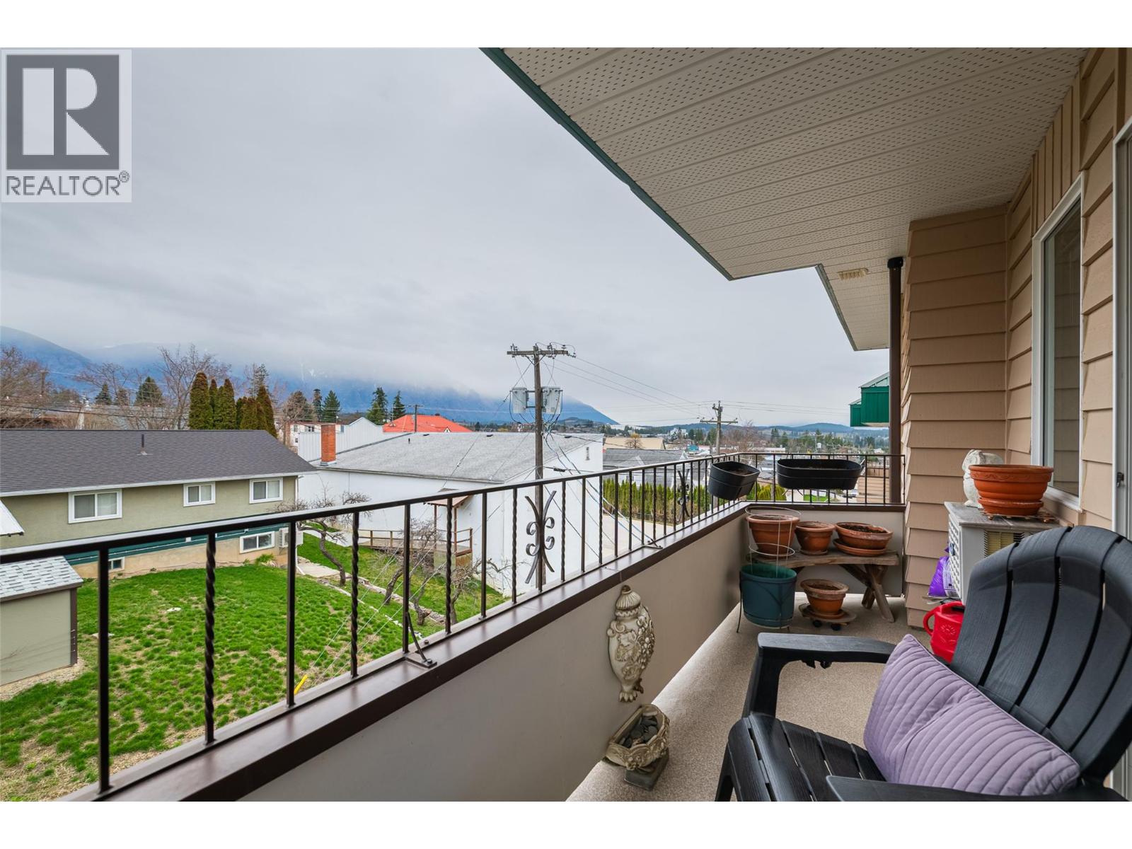 #403 914 VANCOUVER STREET - 11