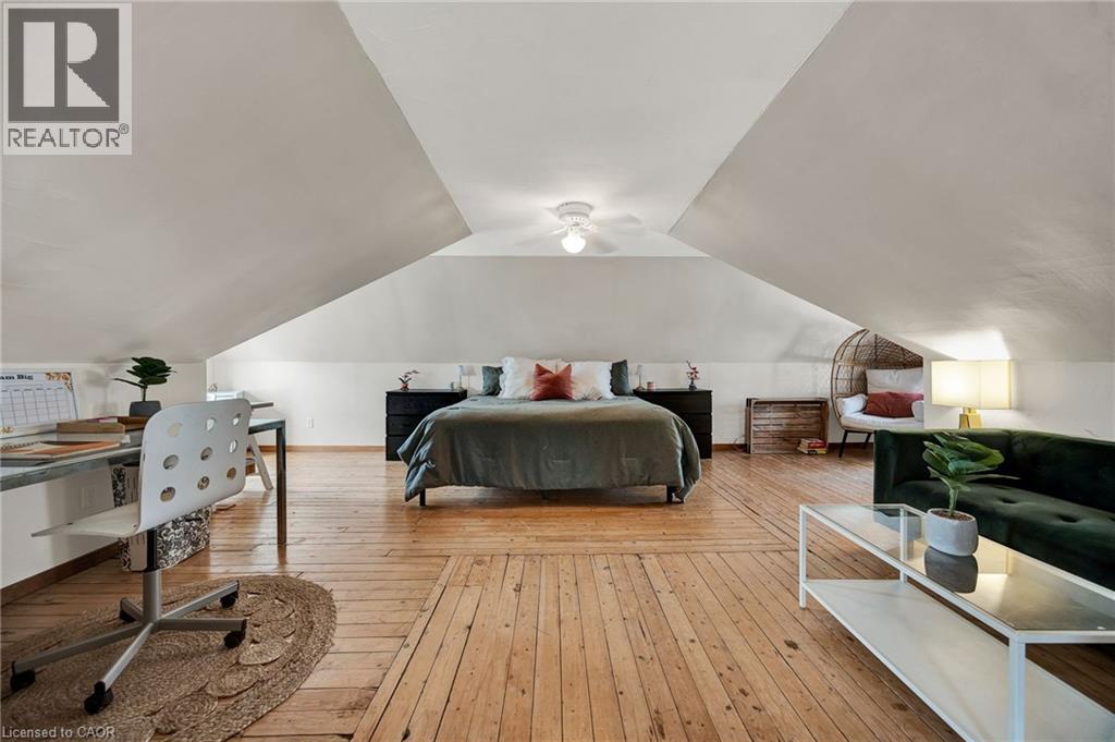 360 LUELLA STREET - 18