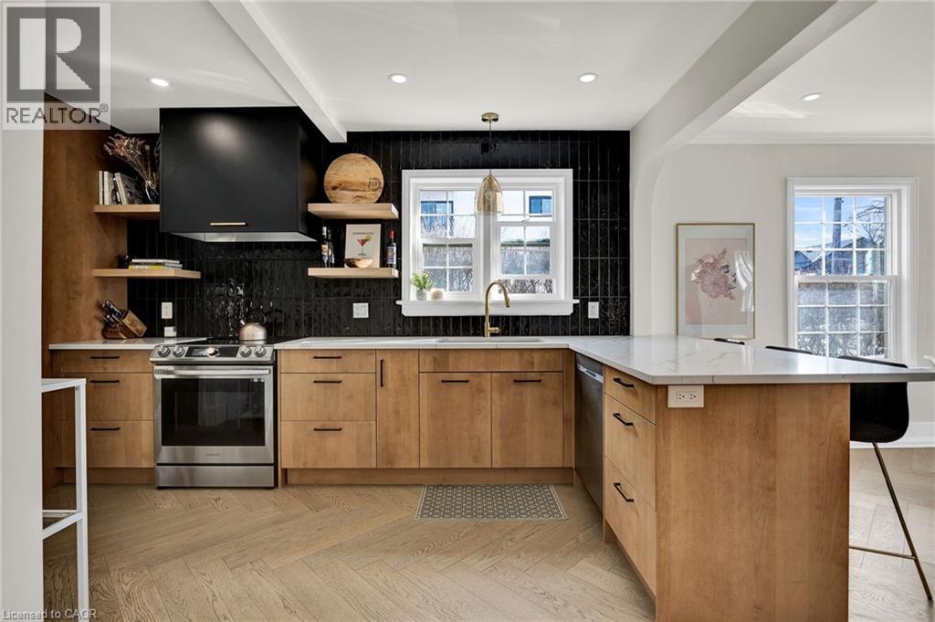 360 LUELLA STREET - 5