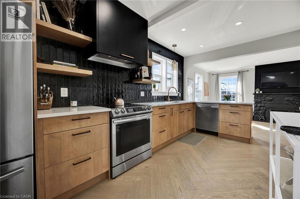 360 LUELLA Street - 6