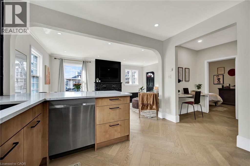 360 LUELLA Street - 8