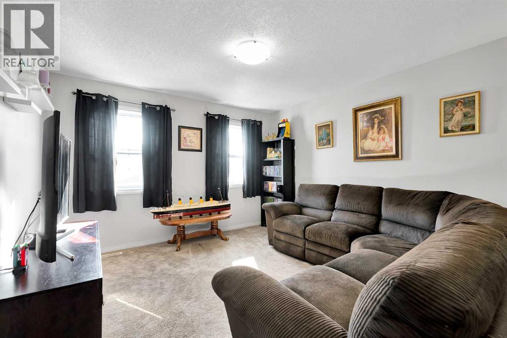 Single Family House for Sale in  Saddleland Way NE Saddle Ridge Calgary 