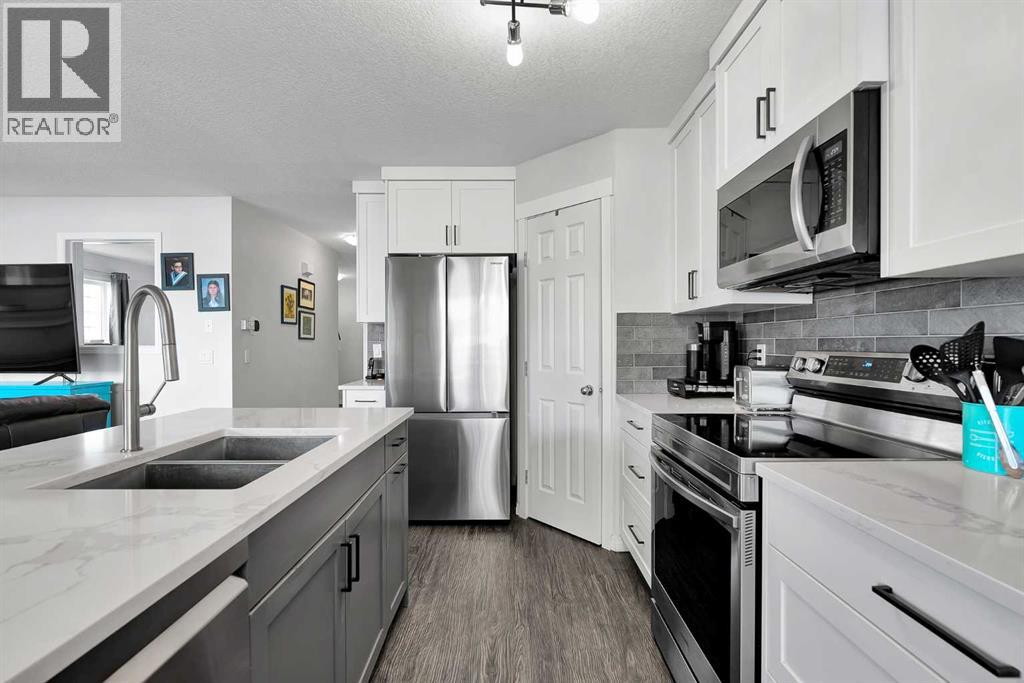 Single Family House for Sale in  Saddleland Way NE Saddle Ridge Calgary 