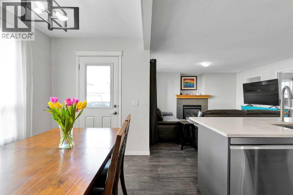 Single Family House for Sale in  Saddleland Way NE Saddle Ridge Calgary 