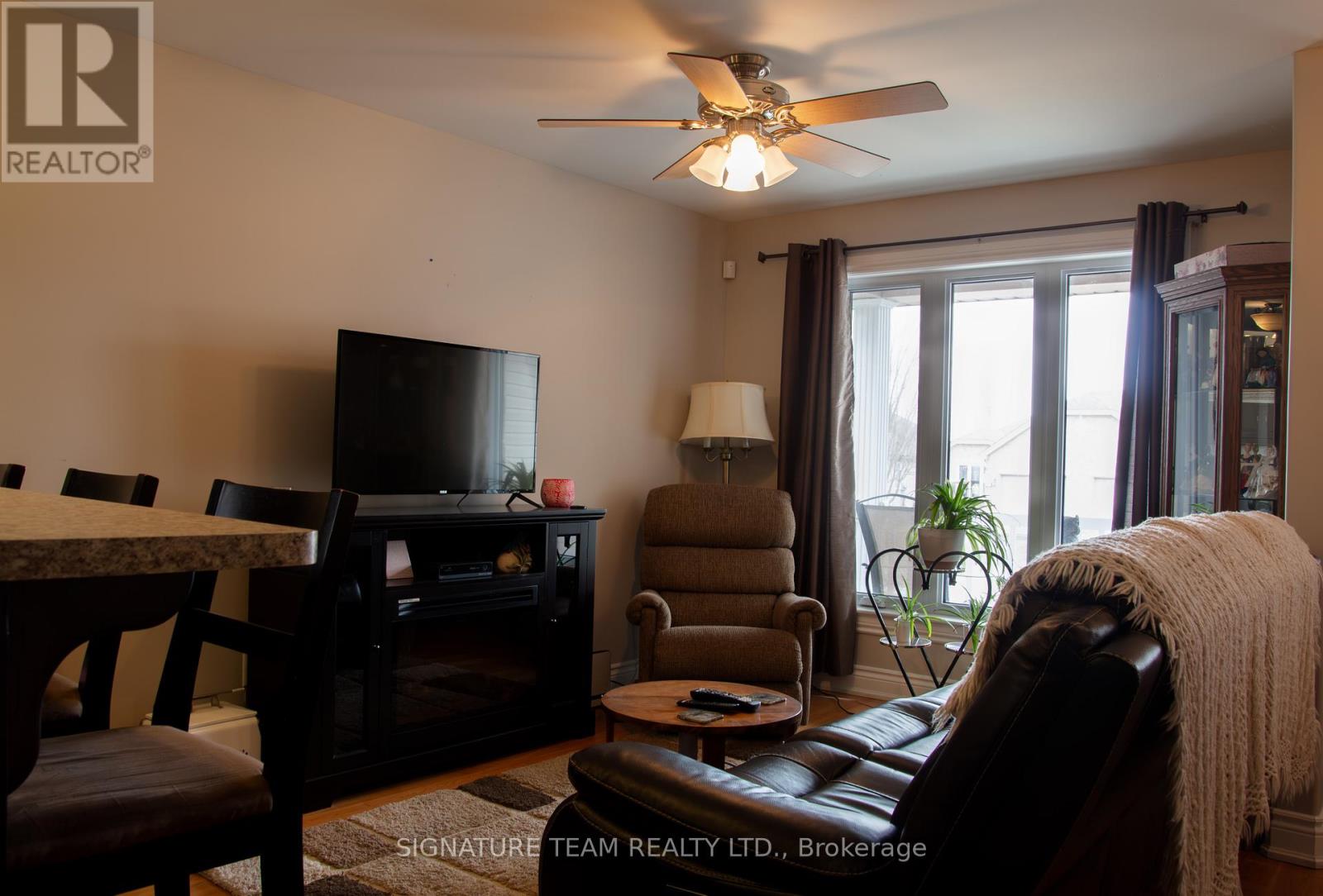 675 ABERDEEN ST ABERDEEN STREET - 7