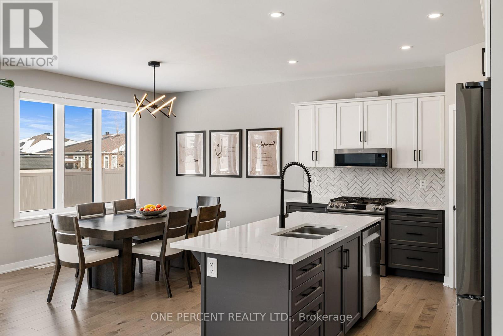 26 STANZEL DRIVE - 11