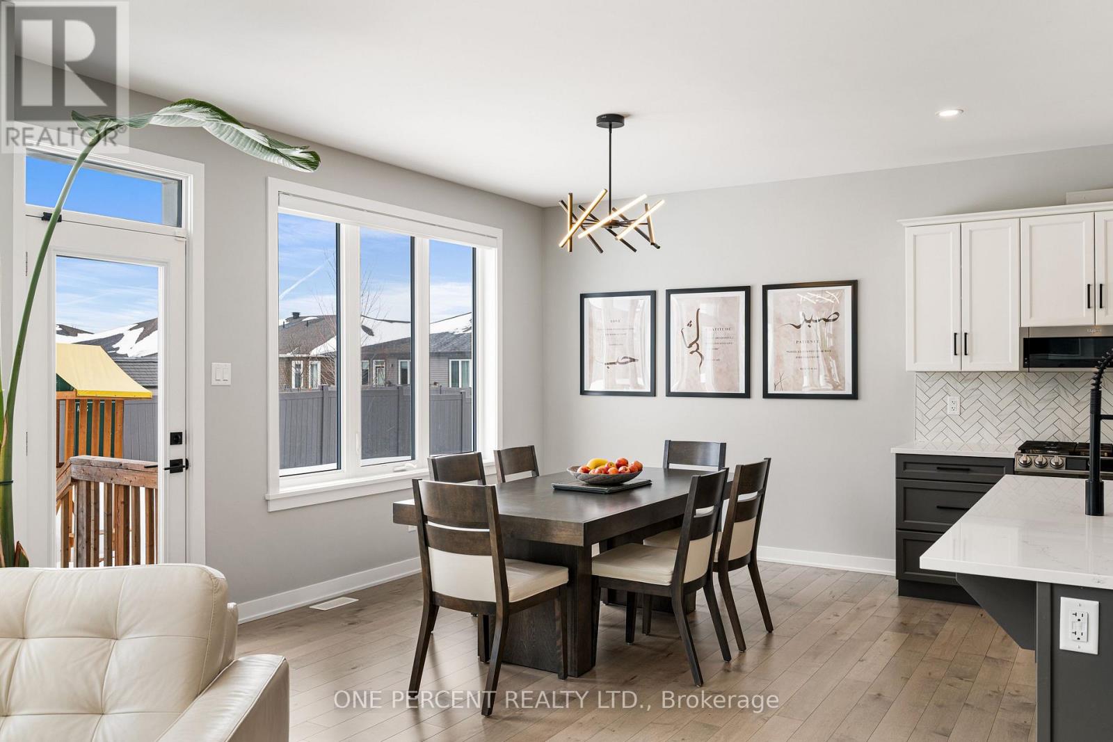 26 STANZEL DRIVE - 14