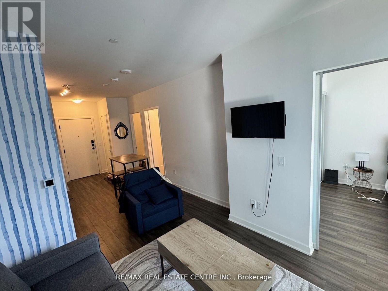 #1925A 70 PRINCESS STREET - 18