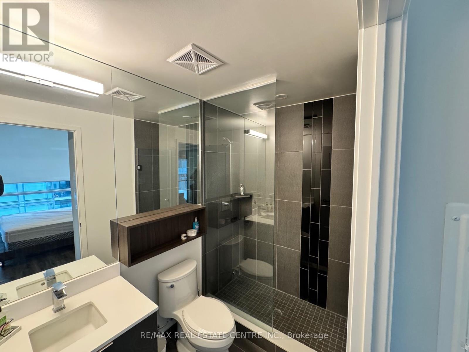 #1925A 70 PRINCESS STREET - 23