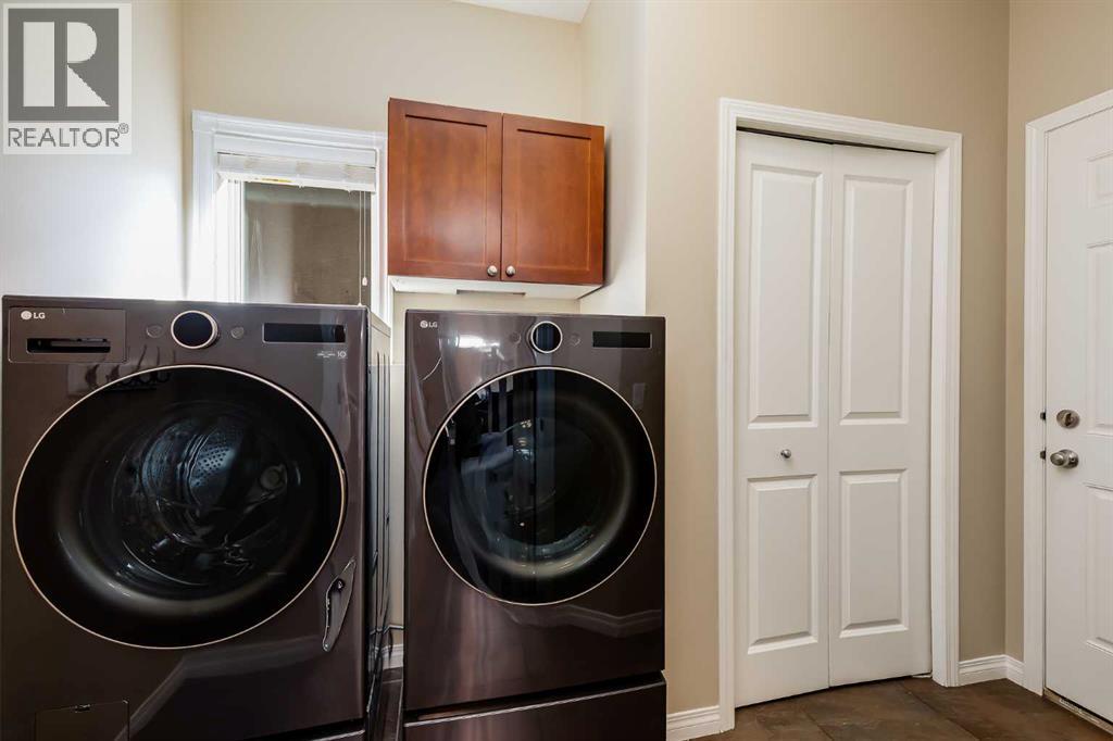 Single Family House for Sale in  Evercreek Bluffs Road SW Evergreen Calgary 