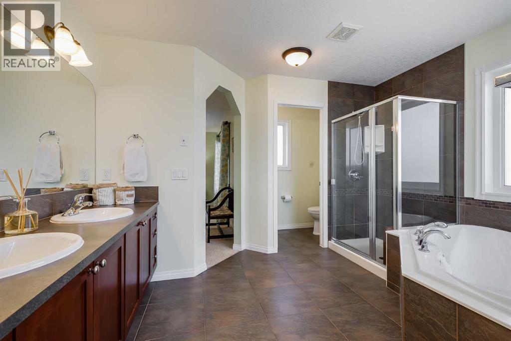 Single Family House for Sale in  Evercreek Bluffs Road SW Evergreen Calgary 