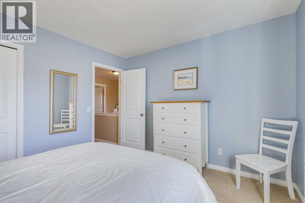 Single Family House for Sale in  Evercreek Bluffs Road SW Evergreen Calgary 