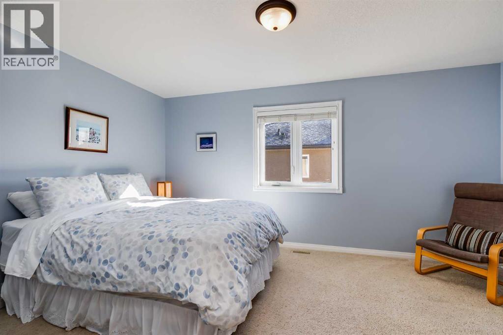 Single Family House for Sale in  Evercreek Bluffs Road SW Evergreen Calgary 