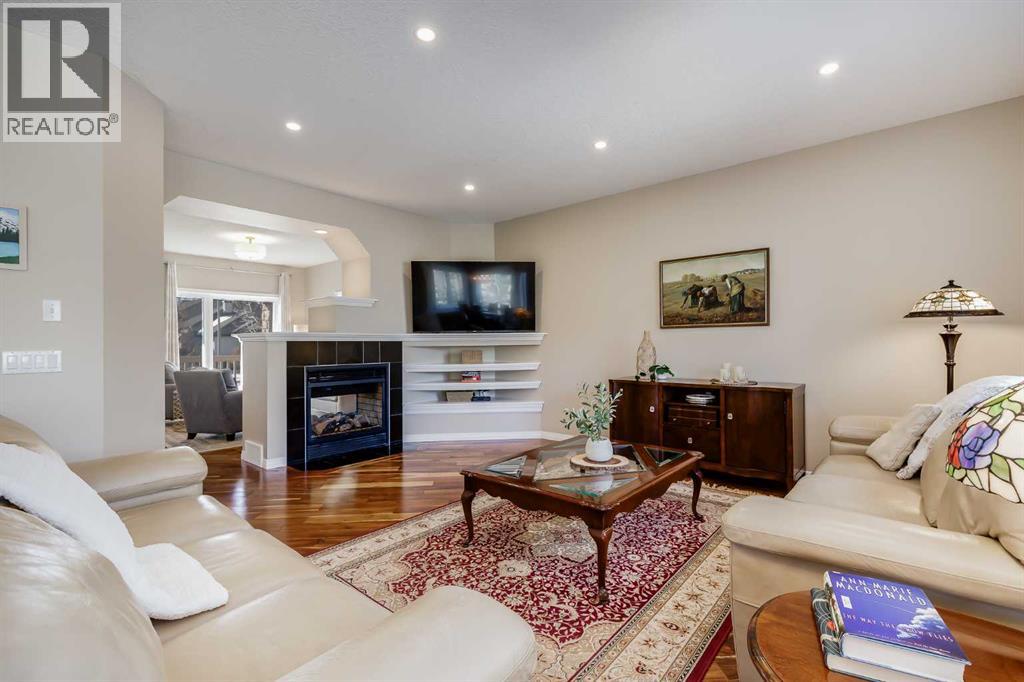 Single Family House for Sale in  Evercreek Bluffs Road SW Evergreen Calgary 