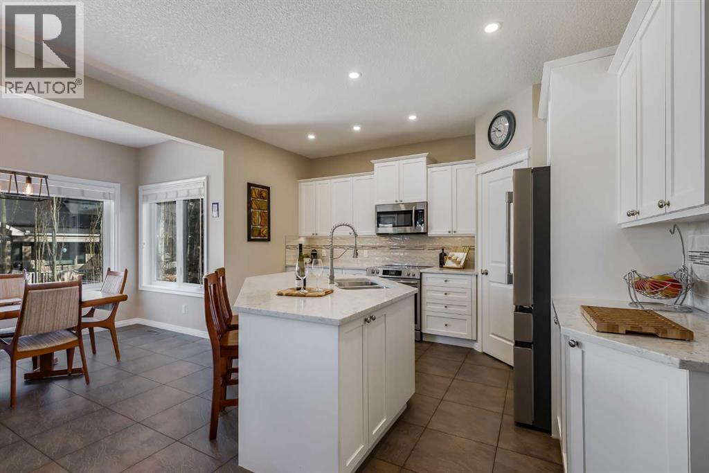 Single Family House for Sale in  Evercreek Bluffs Road SW Evergreen Calgary 