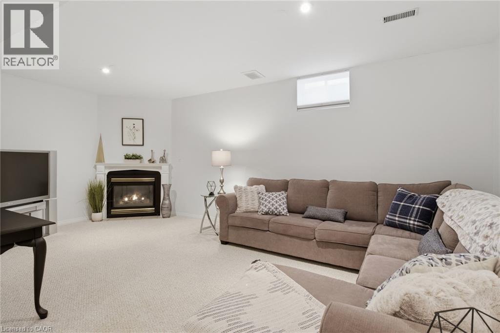 107 ROSE BRIDGE CRESCENT - 36