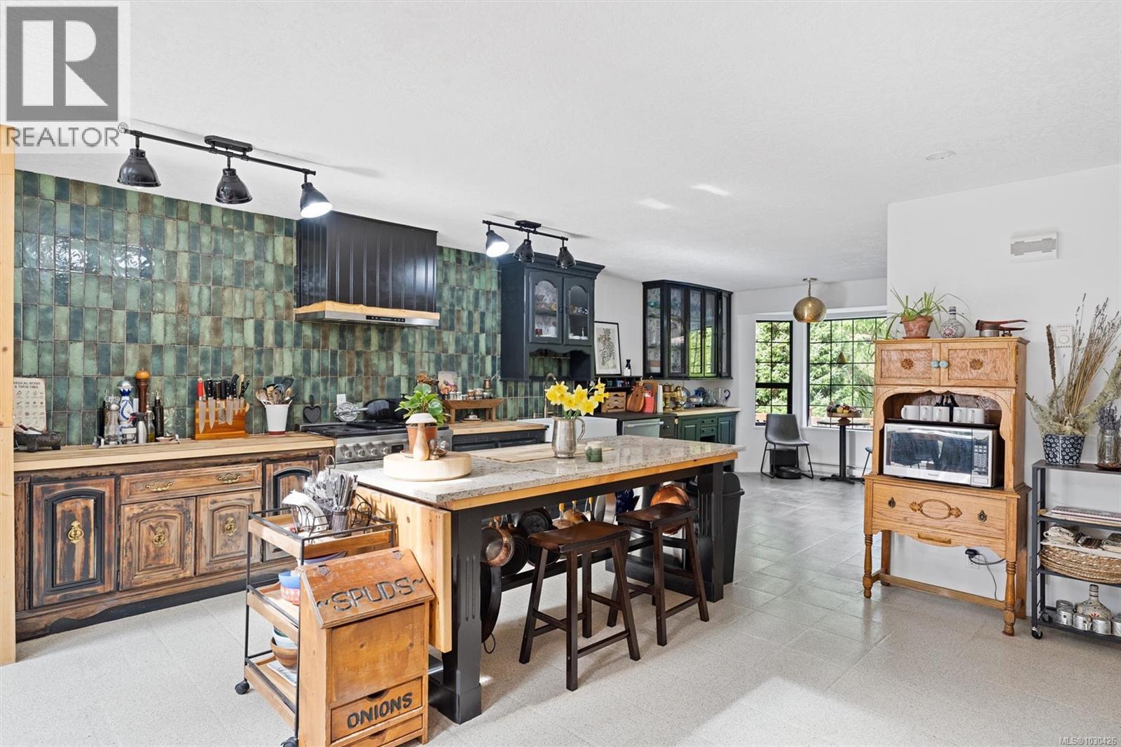 6907 SELLARS RD - Image 3