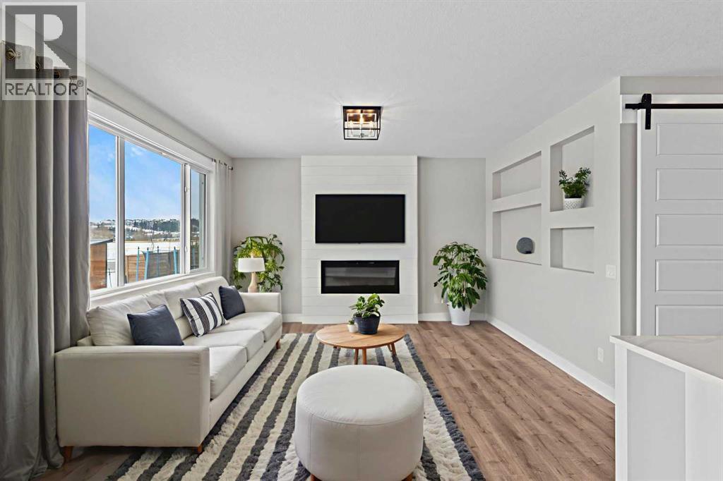 160 Vantage Drive, Cochrane